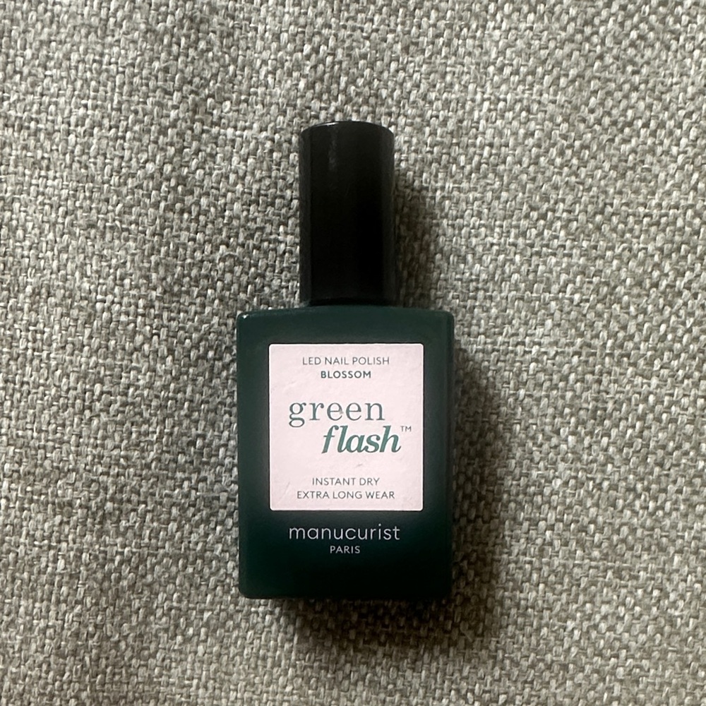 Manucurist Green Flash LED Nail Polish in Blossom